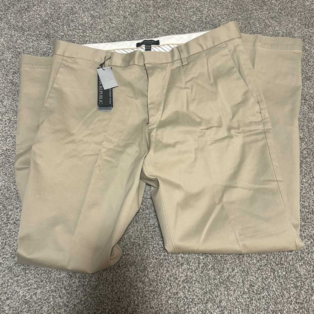 NWT Banana Republic Rapid Movement Chino